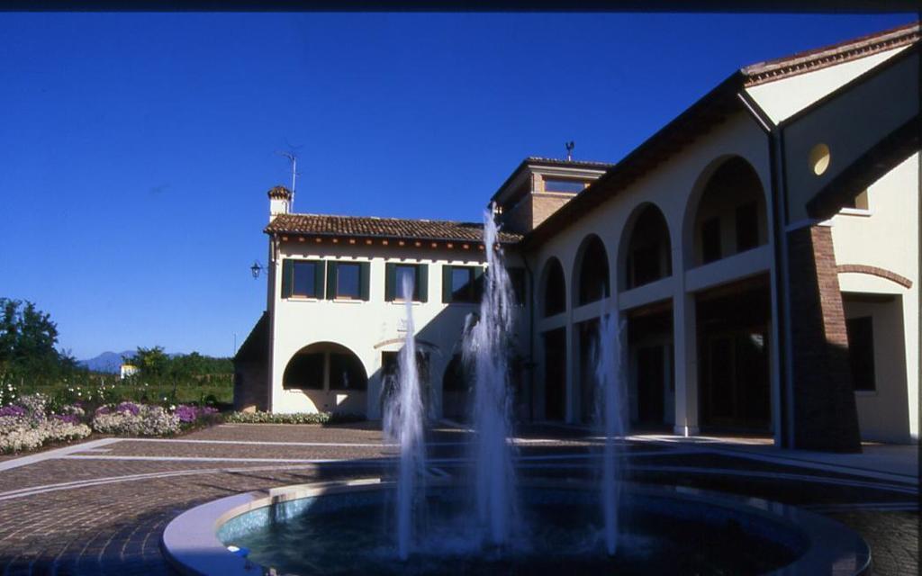 Agriturismo Due Torri Montebelluna Exterior foto